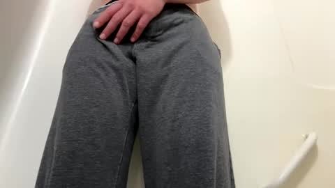 whosstin online show from October 31, 2:20 pm