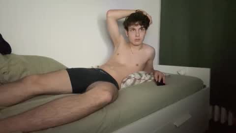 wilddesire18 online show from January 16, 10:23 pm