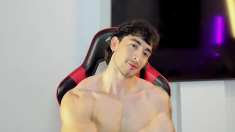 will_ferrari300 online show from February 24, 5:19 am