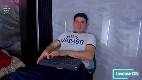 william_steel_ online show from October 16, 3:36 am