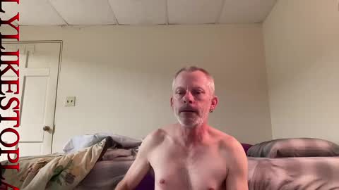 Snapshot of willylikestoplay74 chatting on January 4, 12:16 am Twisted Will online show from January 4, 12:16 am