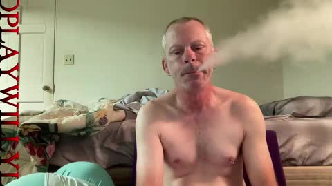 Snapshot of willylikestoplay74 chatting on October 5, 3:27 pm Twisted Will online show from October 5, 3:27 pm