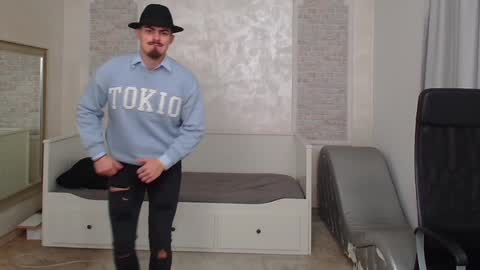 WilsonJules online show from January 4, 2:04 pm