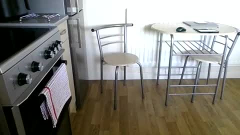 windy19391a online show from April 14, 10:04 am