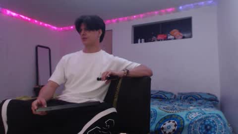 Ken online show from February 10, 5:34 am