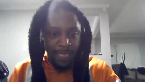 Snapshot of woodpipe69 chatting on January 2, 5:14 am Woodpipe69 online show from January 2, 5:14 am