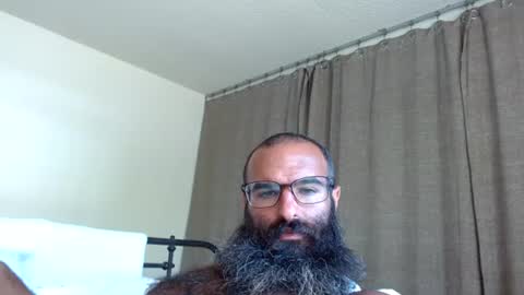 woof_wolf37 online show from July 10, 5:05 pm