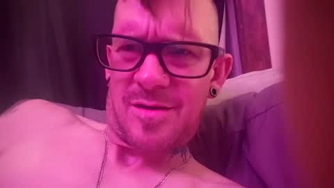 wribry83 online show from October 29, 1:47 pm