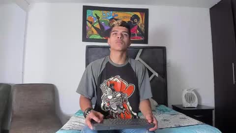 Snapshot of wyatt_2 chatting on October 24, 12:07 pm wyatt online show from October 24, 12:07 pm