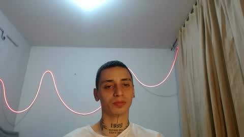 xalejo_max online show from September 28, 12:52 am