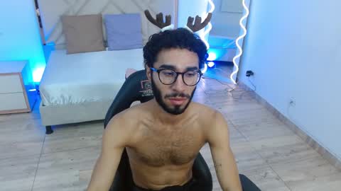 ISSANDER online show from December 7, 11:51 am