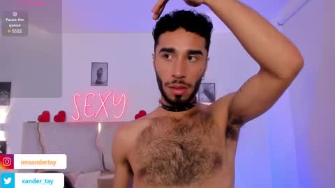 ISSANDER online show from March 3, 7:45 pm