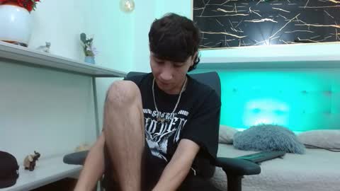 xandergrey8 online show from February 4, 7:53 pm