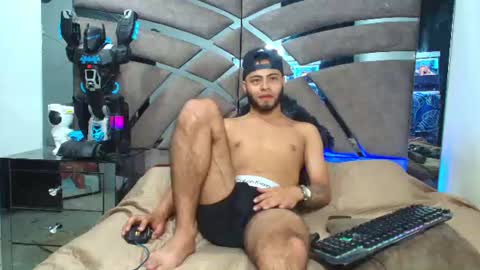 Xanderstone online show from June 17, 5:53 am