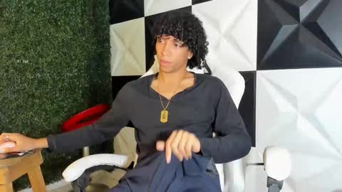 xion_ez online show from December 5, 9:00 pm