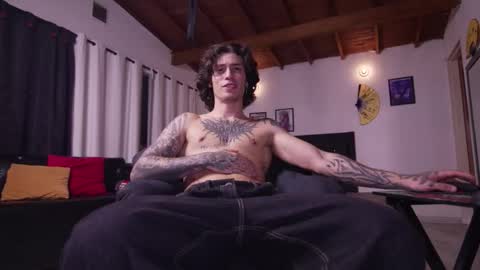   online show from February 11, 3:33 am