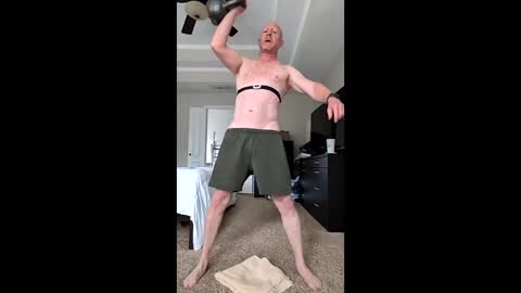 xpqarrum online show from April 10, 4:14 pm