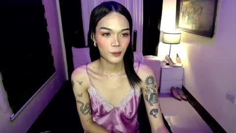 KENDALL online show from April 17, 5:59 pm