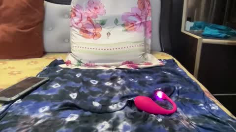 Straight CD online show from April 20, 6:10 pm