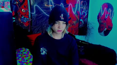 xzerox_ online show from October 7, 4:38 am