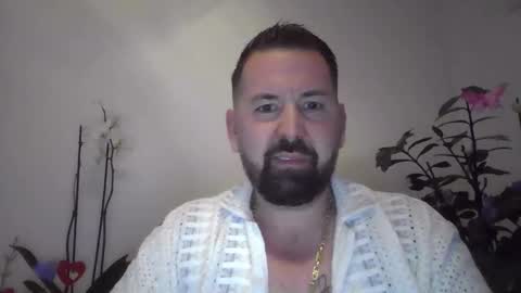 yakijoe online show from April 18, 11:15 pm