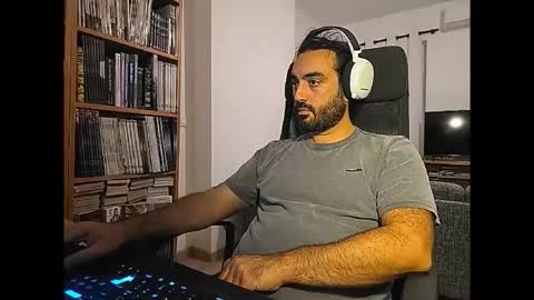 Snapshot of yeeaahoo chatting on September 8, 6:18 pm yeeaahoo online show from September 8, 6:18 pm