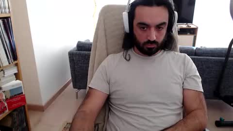 yeeaahoo online show from November 25, 8:49 am