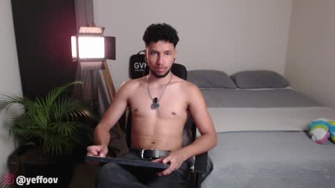 yeff online show from February 3, 2:53 am