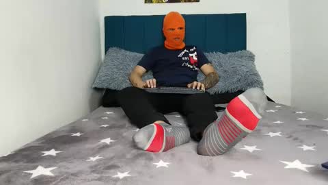 yeisongomezz online show from December 18, 3:30 pm