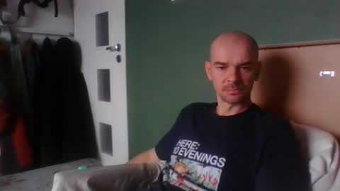 yewloo online show from December 23, 10:02 am