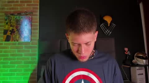  YHAN ALVAREZ25  online show from February 1, 2:13 pm