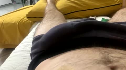 Snapshot of ynno31 chatting on October 1, 10:35 pm Giannis online show from October 1, 10:35 pm