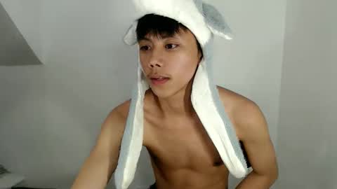 ynotyu online show from January 10, 5:28 pm