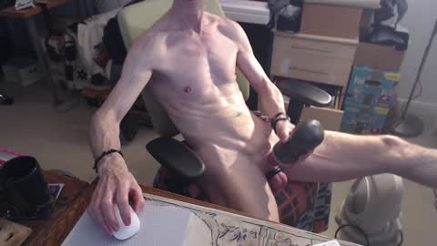 Snapshot of yogaman010173 chatting on January 28, 12:54 pm yogaman online show from January 28, 12:54 pm