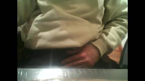 Snapshot of yokaxondoo chatting on February 23, 3:37 pm yokaxondoo online show from February 23, 3:37 pm