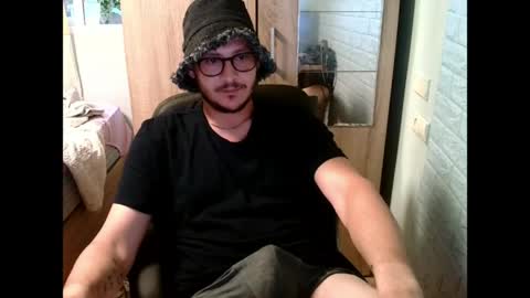 A... online show from May 31, 8:26 am