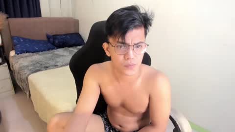 yourasian_bradley online show from March 2, 3:09 pm