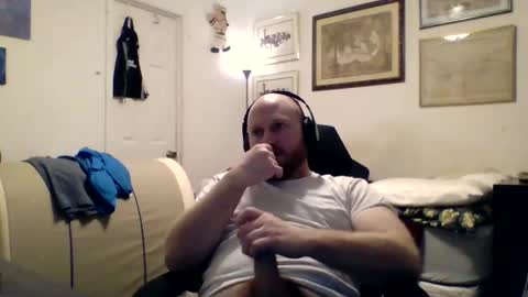 yourbewbs online show from December 5, 5:37 am