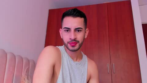 Snapshot of yourboynextdoor1 chatting on January 2, 4:02 pm YOURBOYNEXTDOOR online show from January 2, 4:02 pm