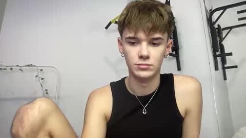 yoursweetyguy online show from November 7, 3:37 pm