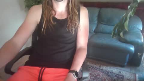 Snapshot of yousaywhen01 chatting on October 22, 1:04 pm yousaywhen01 online show from October 22, 1:04 pm