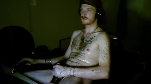 YUNG kye online show from December 1, 4:21 pm