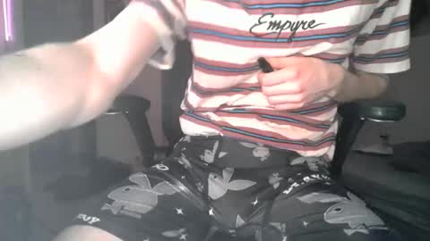 ynghrnyst0ner online show from October 6, 9:14 am