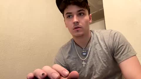 yungstudbev online show from January 5, 10:29 pm