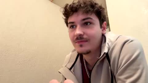 yungstudbev online show from October 26, 6:54 pm