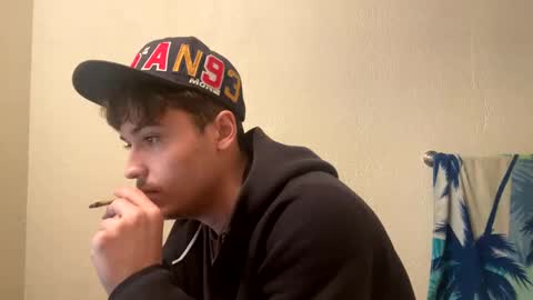 yungstudbev online show from January 10, 1:32 am