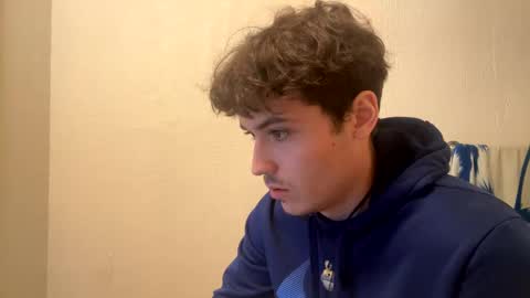 yungstudbev online show from December 7, 12:20 am