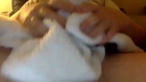 Snapshot of yupppppppp chatting on December 28, 3:37 am yupppppppp online show from December 28, 3:37 am