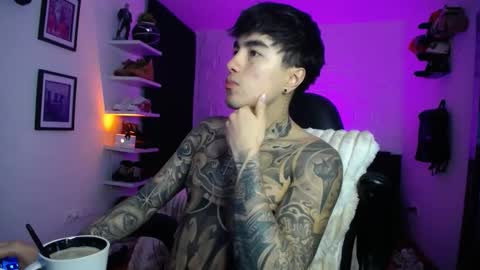 zac_muller1 online show from March 21, 8:52 am