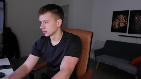 ZACK GILLIAN online show from May 22, 2:49 am